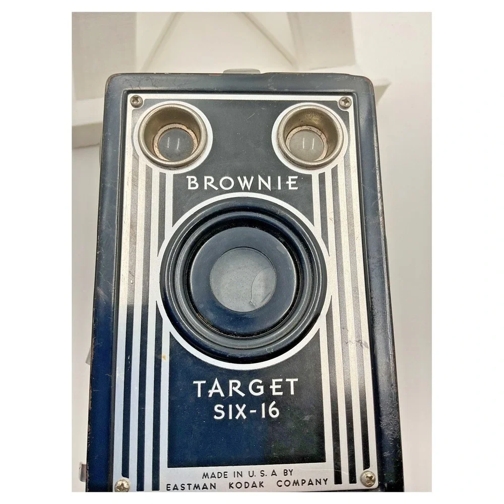 Kodak Brownie Target Six-16 Box Camera Black Vintage USA‎